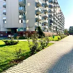 Wood Story - Modern 1br Near Center With Parking Bucarest