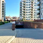 Apartamento Wood Story - Modern 1br Near Center With Parking
