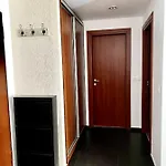 Wood Story - Modern 1br Near Center With Parking Apartamento *