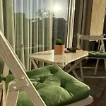 Apartamento Wood Story - Modern 1br Near Center With Parking *