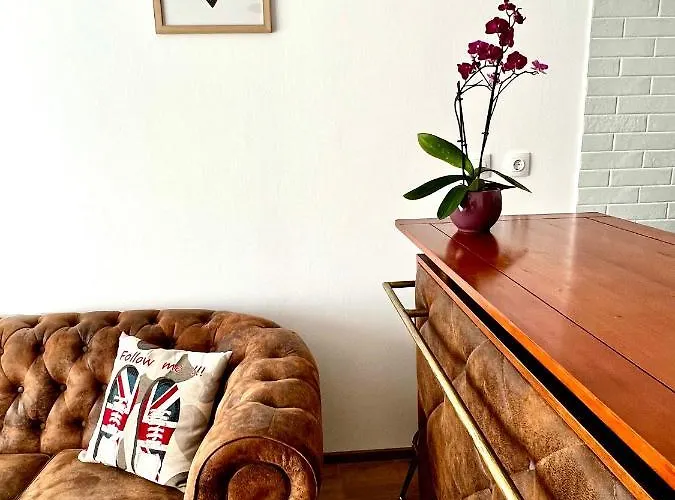 Wood Story - Modern 1br Near Center With Parking Daire *