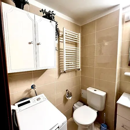 Wood Story - Modern 1br Near Center With Parking